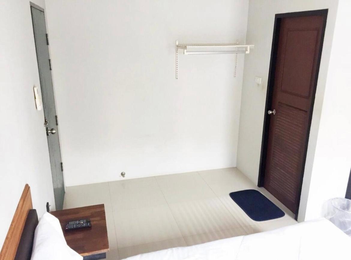 The Room Apartment Сураттхани Экстерьер фото
