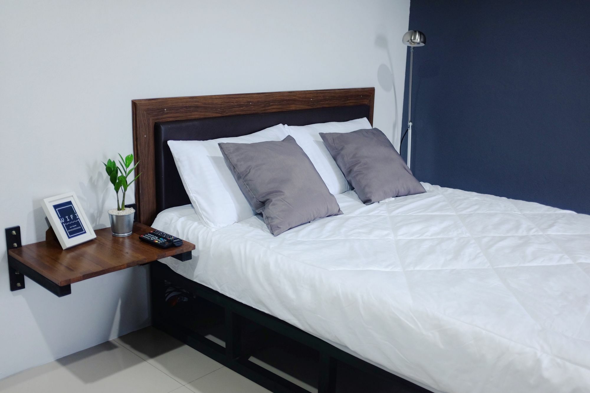 The Room Apartment Сураттхани Экстерьер фото